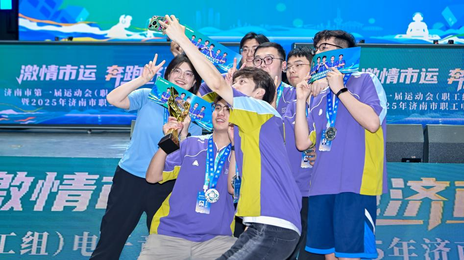 曾因各种不 曾因各种不